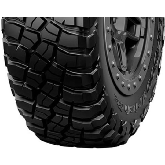 Всесезонная шина «BFGoodrich» Mud Terrain T/A KM3, 235/70R16, 110/107Q