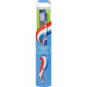Зубная щетка «Aquafresh» Everyday clean, сред­ней жест­ко­сти