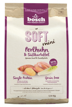 Полувлажный корм для собак мелких пород Bosch SOFT Mini (Бош Софт Цесарка с бататом)  2,5кг