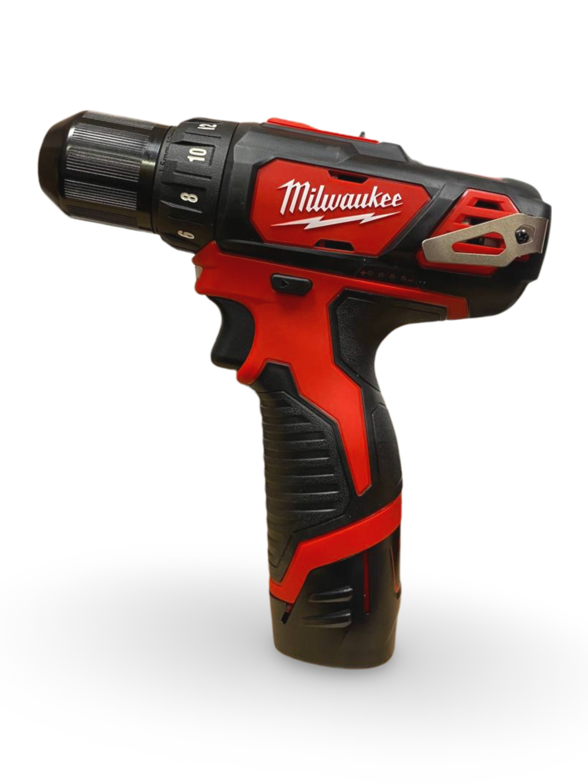 Аккумуляторная дрель-шуруповерт Milwaukee M12 BDD-202С