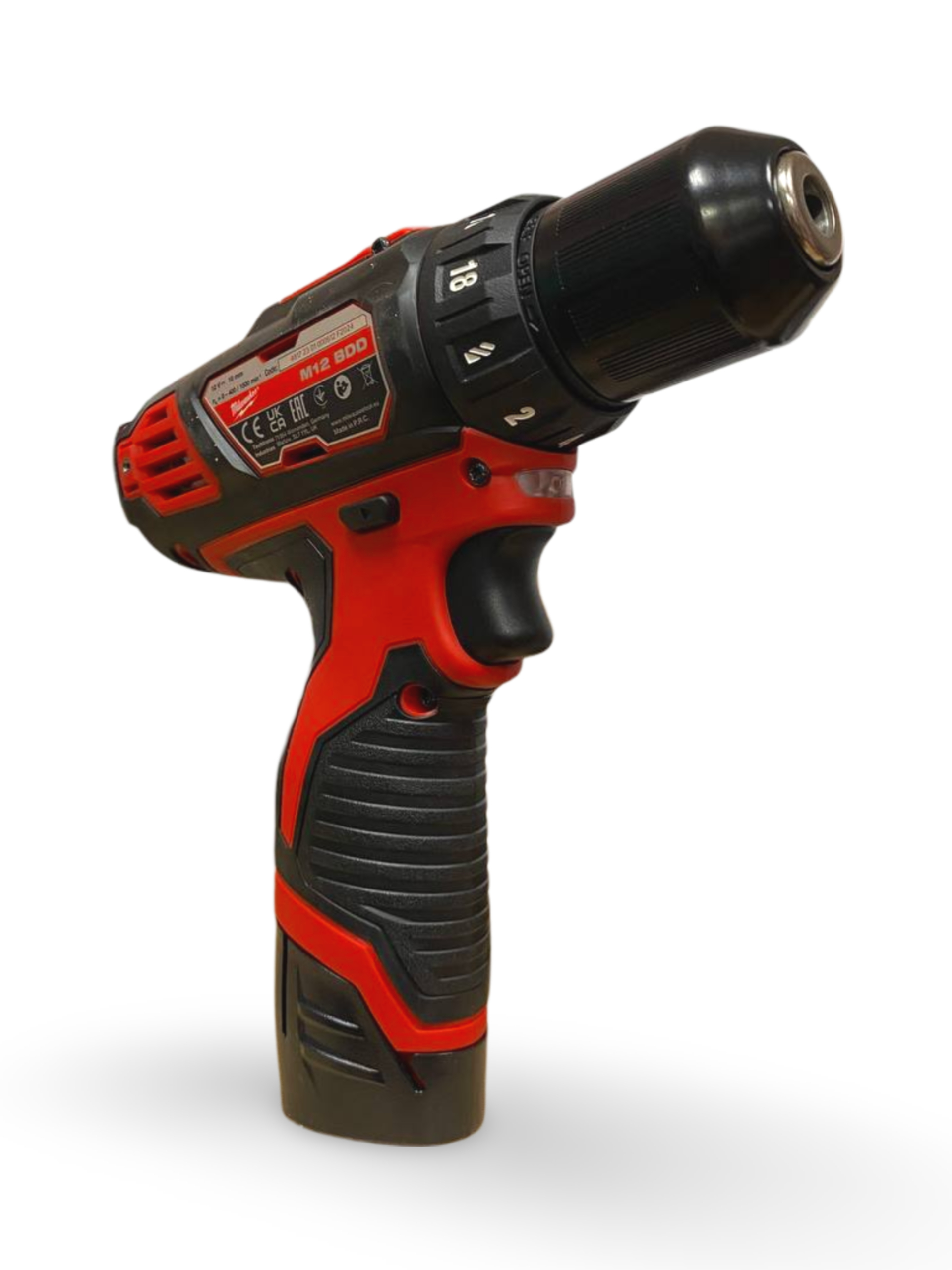 Аккумуляторная дрель-шуруповерт Milwaukee M12 BDD-202С