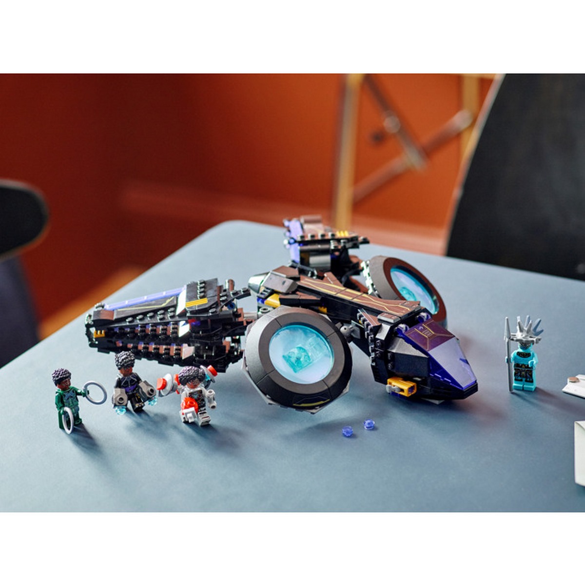 Конструктор LEGO 76211 «Солнечная птица» Шури