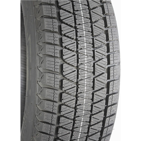 Зимняя шина «Bridgestone» Blizzak DM-V3, 235/50R19, 103T XL