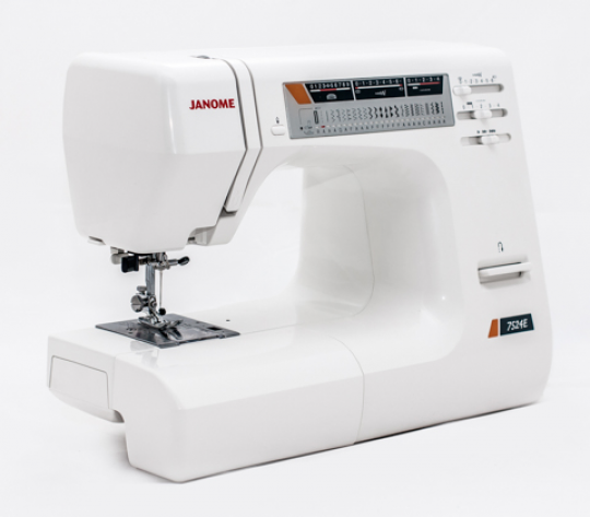 Швейная машина Janome 7524E