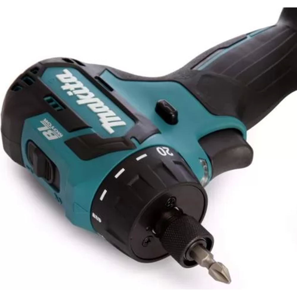 Дрель-шуруповерт «Makita» DF 032 DWME