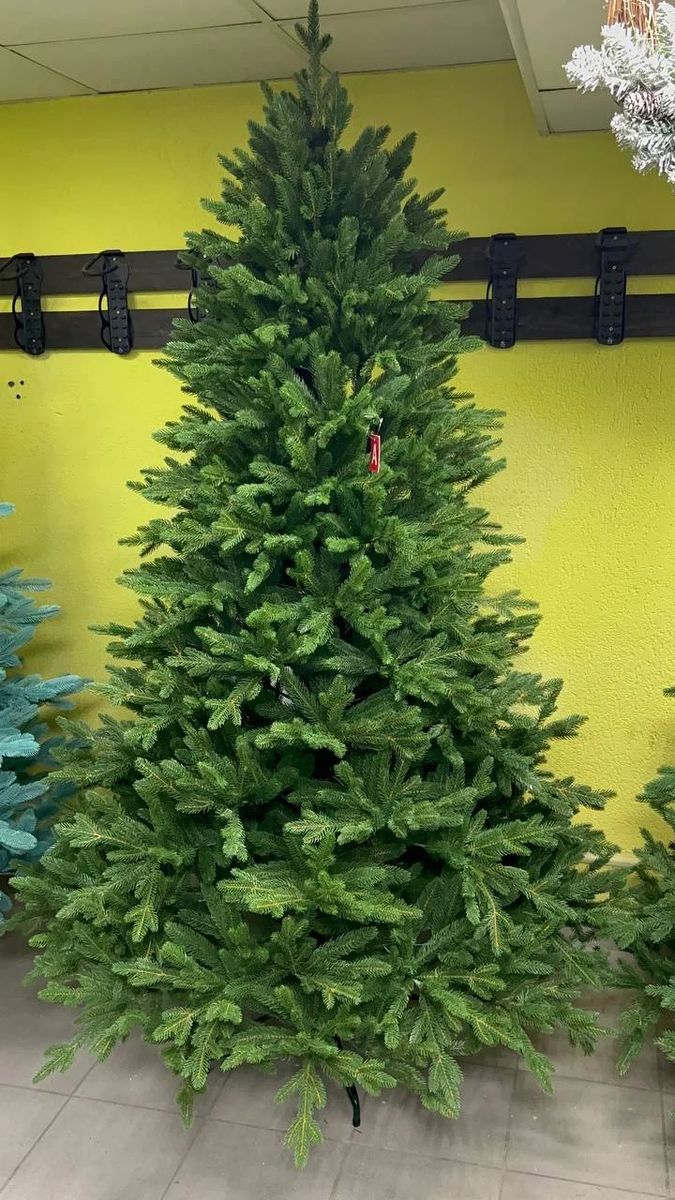 Ель литая Christmas Tree Milton 2,1 м