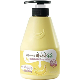 Лосьон для тела «Welcos» Kwailnara Banana Milk Body Lotion, FFFCBLBB560, 560 мл