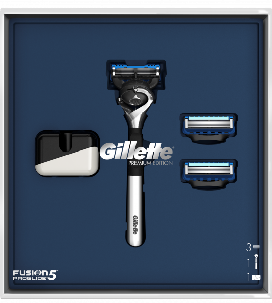 По­да­роч­ный набор бритва / станок для бритья муж­ской Gillette Fusion 5 Proglide с одной кас­се­той + 2 кассеты + магнитная подставка
