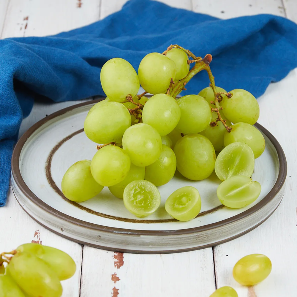 Виноград «Artfruit» белый, без косточек, 500 г #1